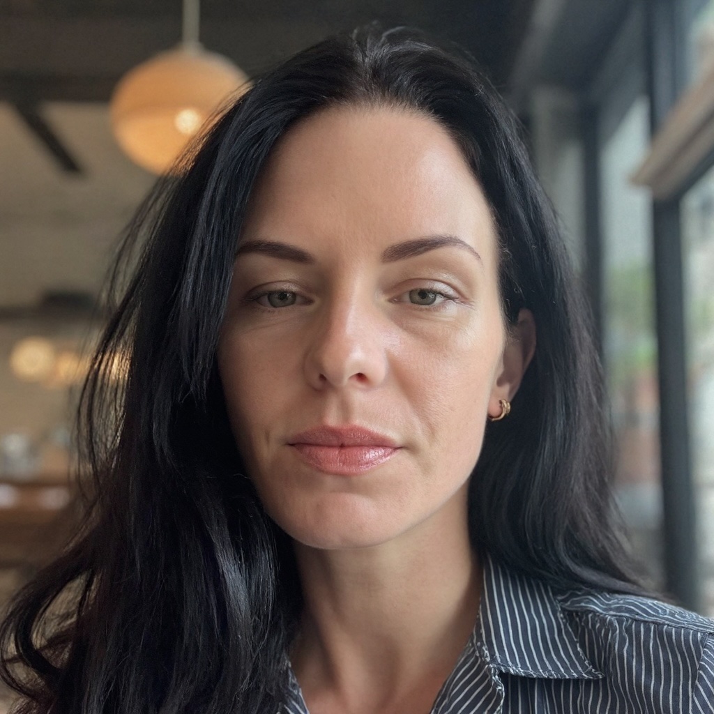 Portrait of Jana Mathauser